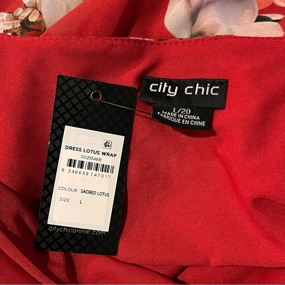 City Chic Sacred Lotus Dress - Size 20